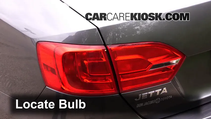 2014 Volkswagen Jetta SE 1.8L 4 Cyl. Turbo Sedan (4 Door) Luces Luz trasera (reemplazar foco)